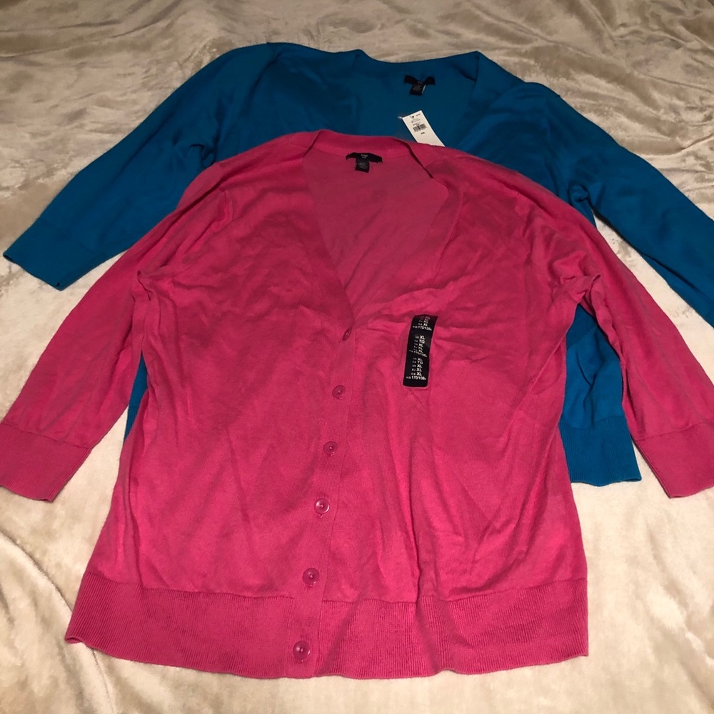 2 new  GAP SWEATER